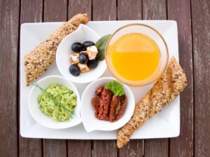 安い栄養満点の食事を一人暮らしでどうやって作る？