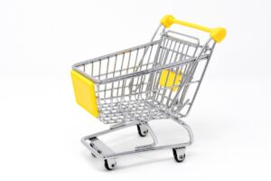 新卒が一人暮らしでスーパーで何を買うべきか？
